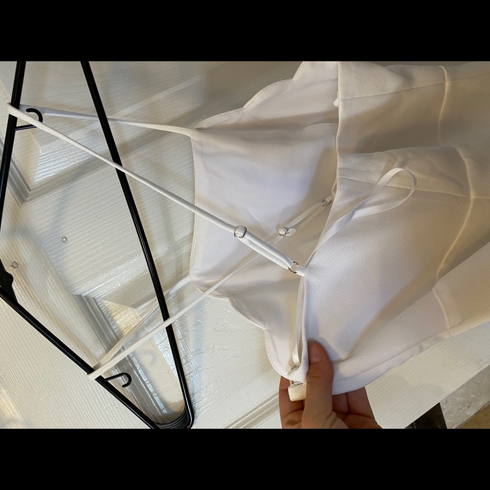 White Dress. - Picture 5 of 7
